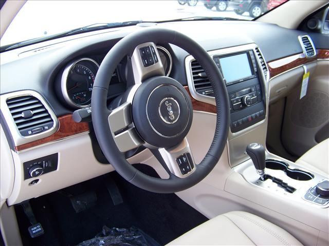 Jeep Grand Cherokee 2011 photo 4