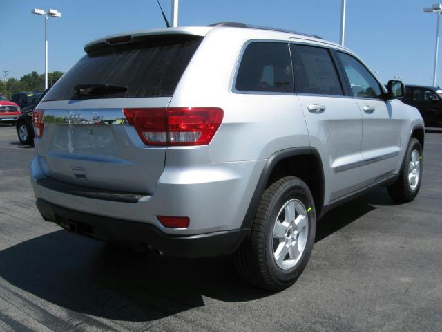Jeep Grand Cherokee 2011 photo 1