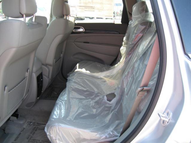 Jeep Grand Cherokee 2011 photo 4