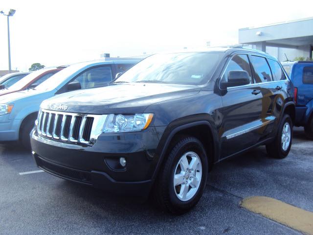 Jeep Grand Cherokee 2011 photo 1