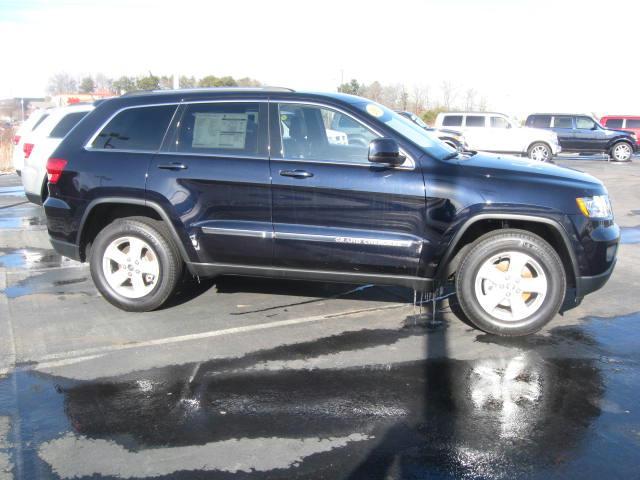 Jeep Grand Cherokee 2011 photo 2
