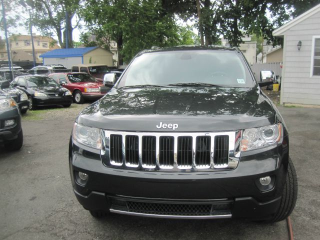 Jeep Grand Cherokee 2011 photo 1