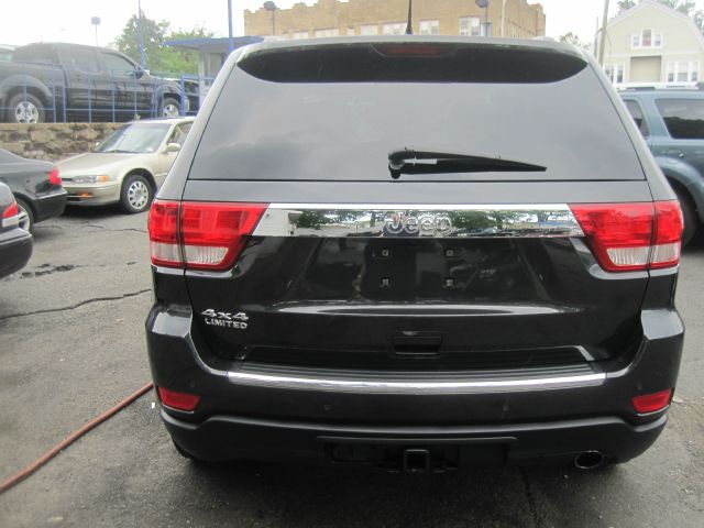 Jeep Grand Cherokee 2011 photo 2