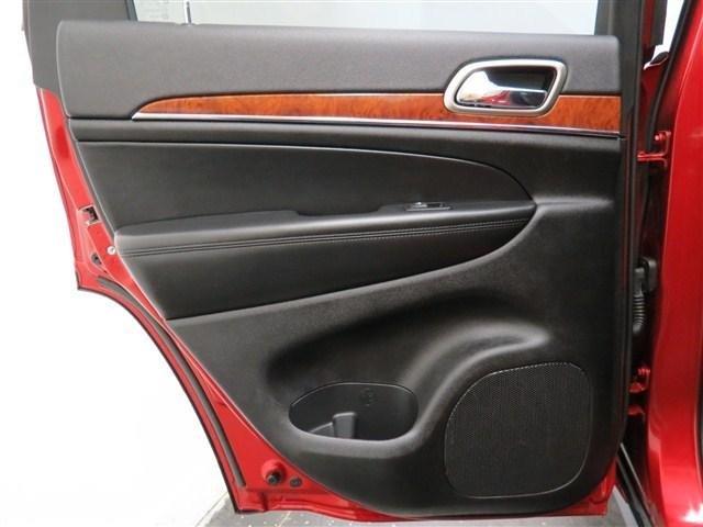 Jeep Grand Cherokee 2011 photo 35
