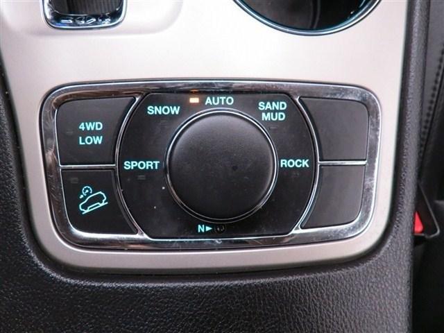 Jeep Grand Cherokee 2011 photo 7