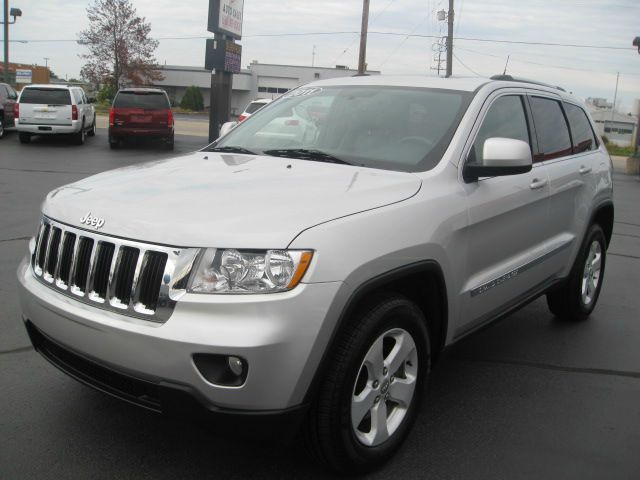 Jeep Grand Cherokee 2011 photo 3