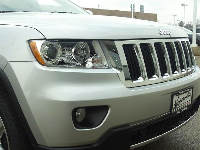 Jeep Grand Cherokee 2011 photo 1