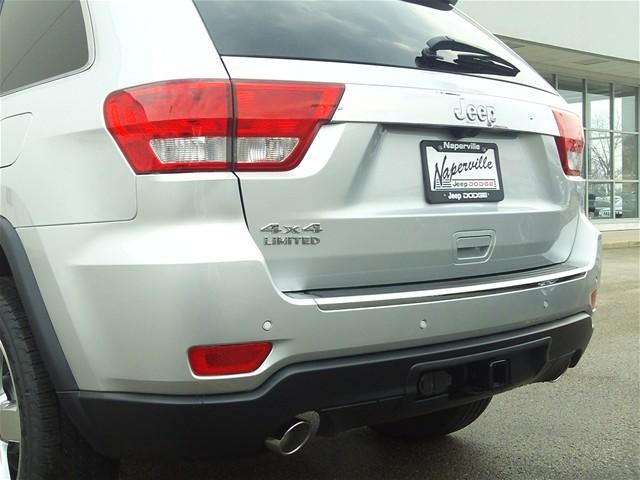 Jeep Grand Cherokee 2011 photo 4