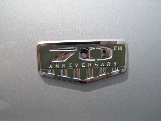 Jeep Grand Cherokee 2011 photo 1