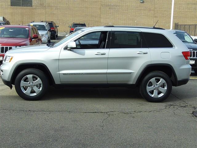 Jeep Grand Cherokee 2011 photo 3