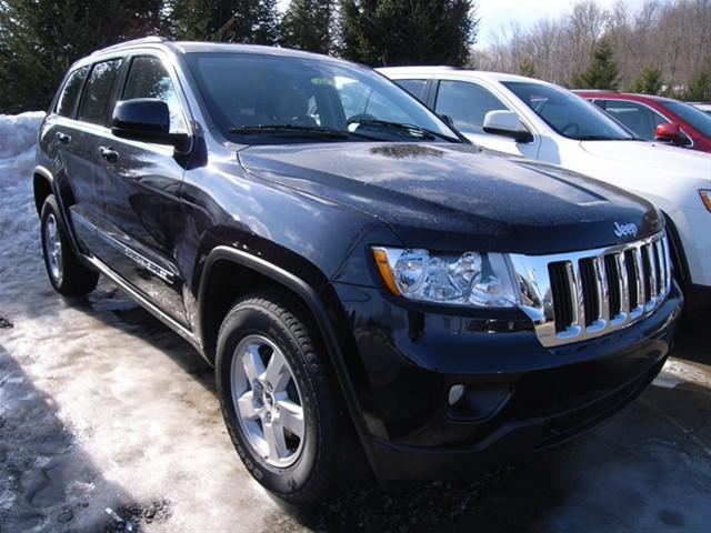 Jeep Grand Cherokee 2011 photo 2