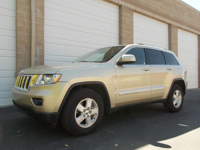 Jeep Grand Cherokee Base W/nav.sys SUV