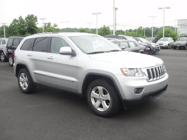 Jeep Grand Cherokee LS SUV