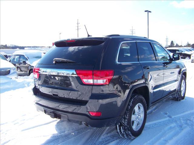 Jeep Grand Cherokee 2011 photo 2