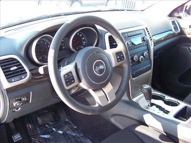 Jeep Grand Cherokee 2011 photo 4