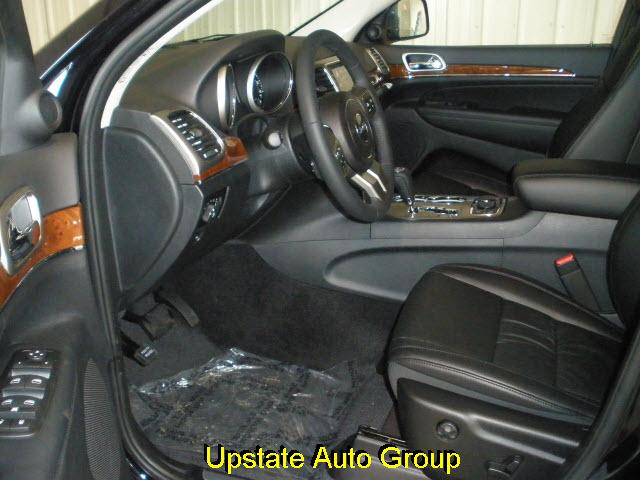 Jeep Grand Cherokee 2011 photo 2