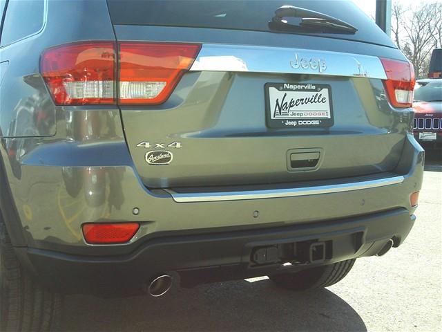 Jeep Grand Cherokee 2011 photo 3