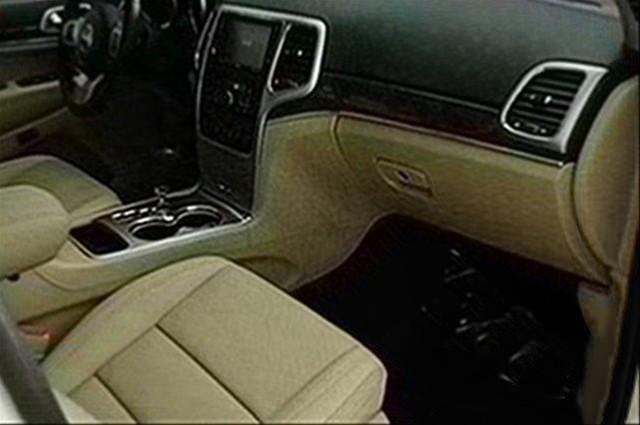 Jeep Grand Cherokee 2011 photo 1