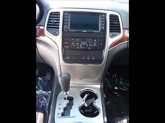 Jeep Grand Cherokee 2011 photo 4