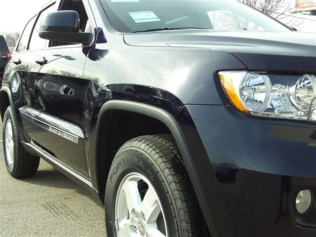 Jeep Grand Cherokee 2011 photo 2