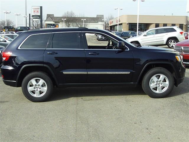 Jeep Grand Cherokee 2011 photo 3