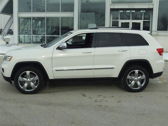 Jeep Grand Cherokee 2011 photo 1