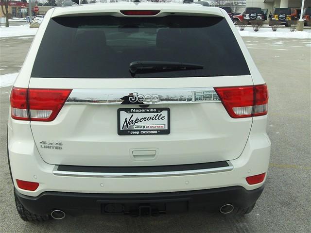 Jeep Grand Cherokee 2011 photo 3