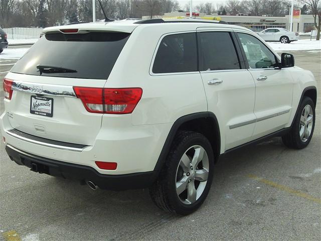 Jeep Grand Cherokee 2011 photo 4