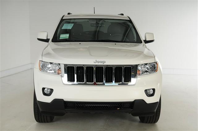 Jeep Grand Cherokee 2011 photo 4