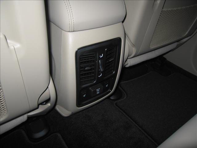 Jeep Grand Cherokee 2011 photo 5