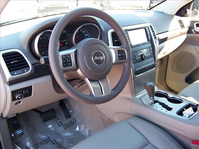 Jeep Grand Cherokee 2011 photo 3