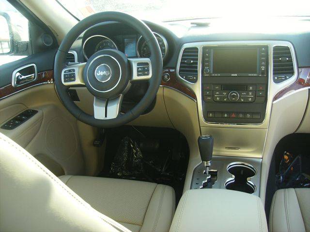 Jeep Grand Cherokee 2011 photo 5