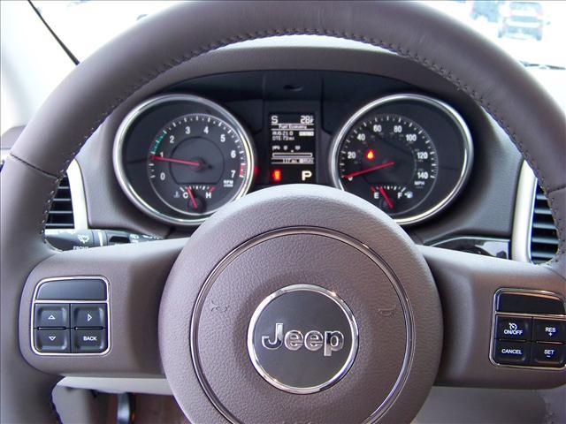 Jeep Grand Cherokee 2011 photo 4