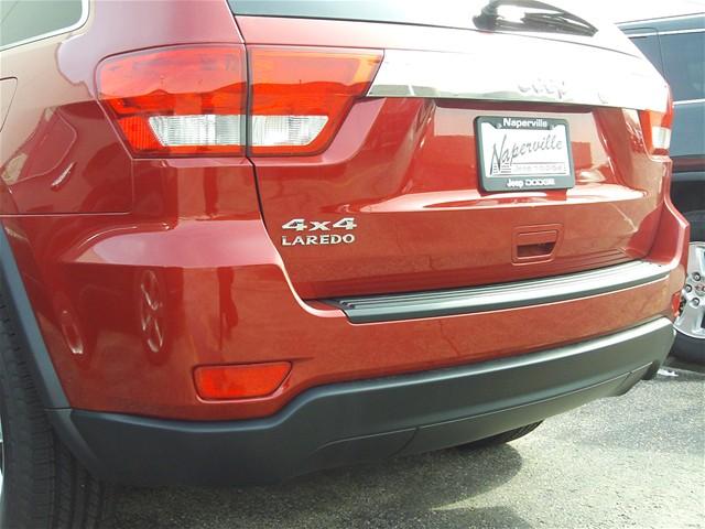 Jeep Grand Cherokee 2011 photo 3