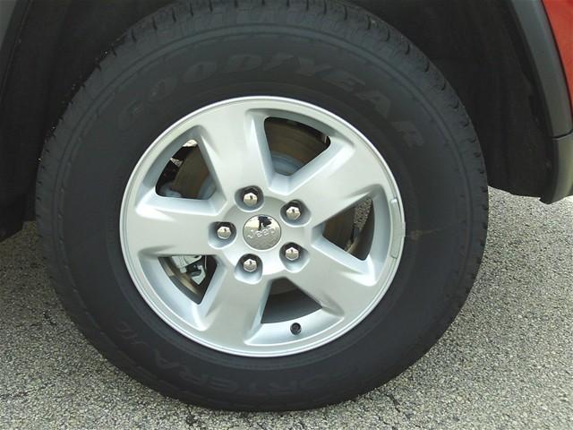 Jeep Grand Cherokee 2011 photo 5