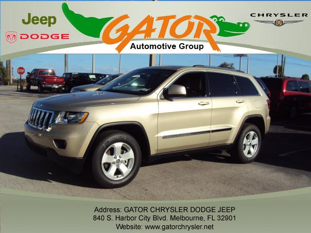Jeep Grand Cherokee SE CREW CAB 4X4 Sport Utility