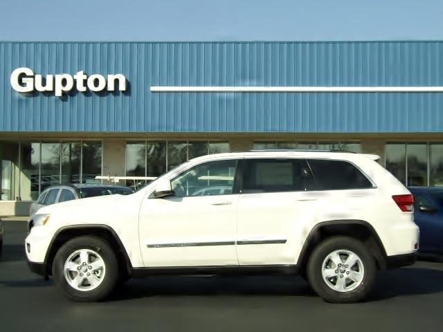 Jeep Grand Cherokee 2011 photo 2