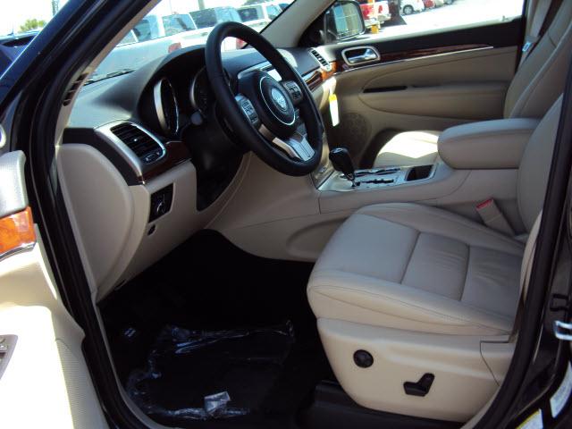 Jeep Grand Cherokee 2011 photo 4