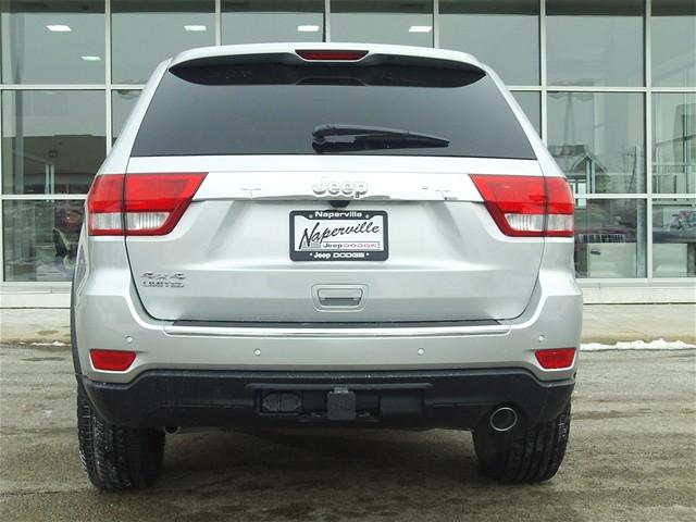 Jeep Grand Cherokee 2011 photo 3