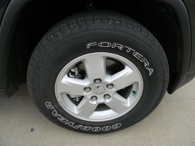 Jeep Grand Cherokee 2011 photo 2