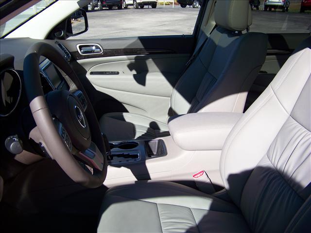 Jeep Grand Cherokee 2011 photo 5