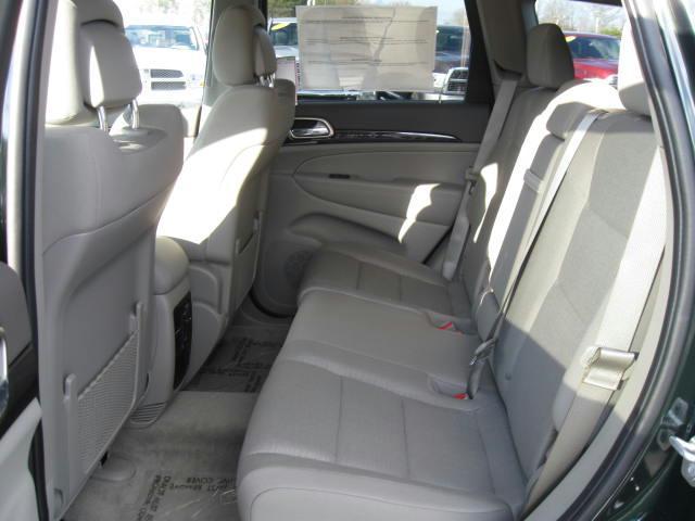 Jeep Grand Cherokee 2011 photo 3