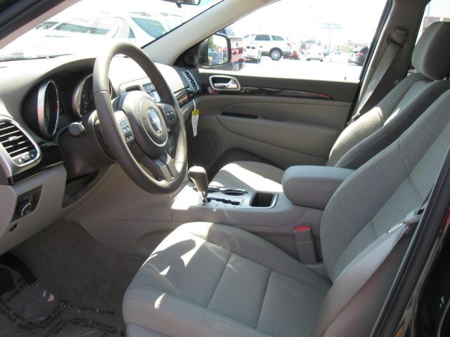Jeep Grand Cherokee 2011 photo 5