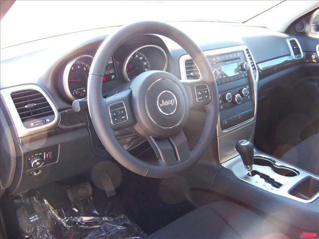 Jeep Grand Cherokee 2011 photo 3