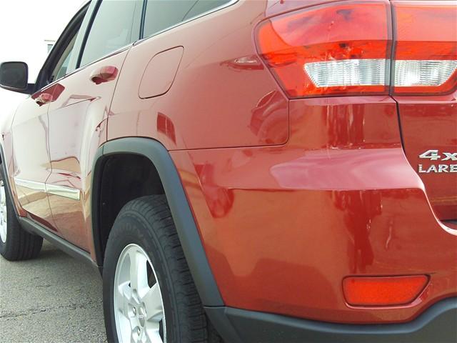 Jeep Grand Cherokee 2011 photo 4