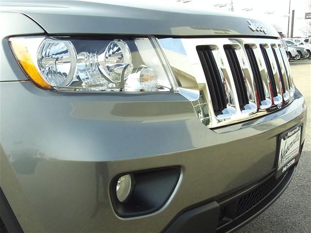 Jeep Grand Cherokee 2011 photo 1