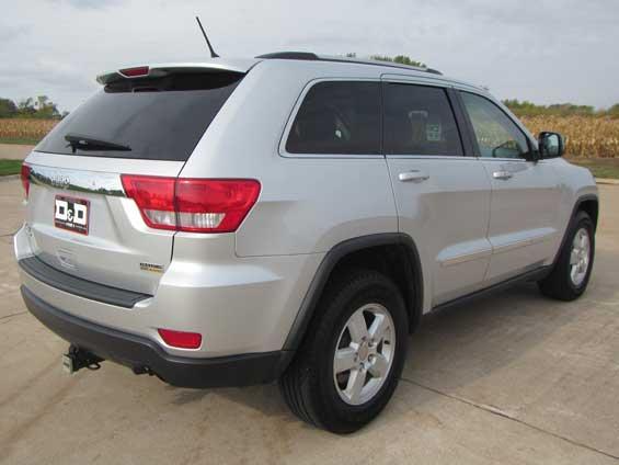 Jeep Grand Cherokee 2011 photo 2