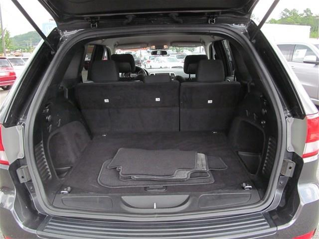 Jeep Grand Cherokee 2011 photo 2