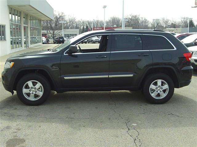 Jeep Grand Cherokee 2011 photo 1