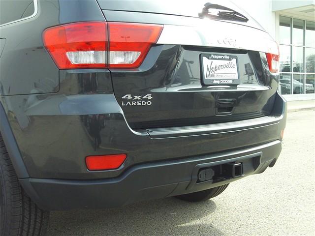 Jeep Grand Cherokee 2011 photo 4